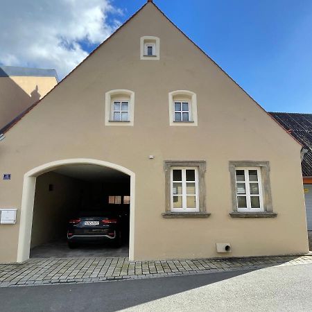 Apartment In Zentraler Lage Mit Privatparkplatz Grafenwohr Luaran gambar