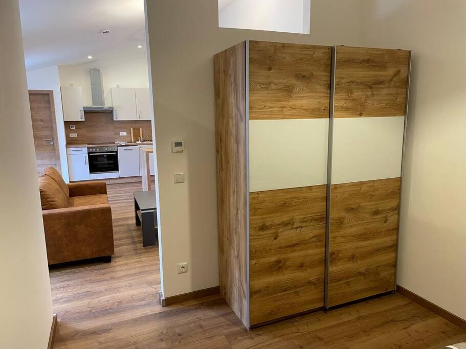 Apartment In Zentraler Lage Mit Privatparkplatz Grafenwohr Luaran gambar