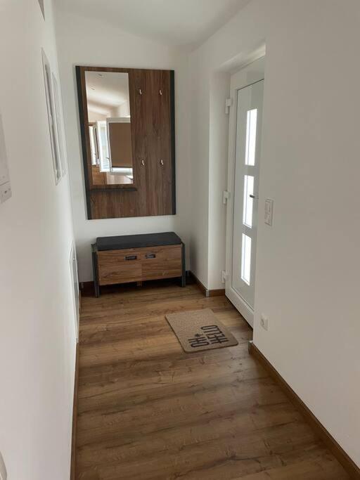 Apartment In Zentraler Lage Mit Privatparkplatz Grafenwohr Luaran gambar